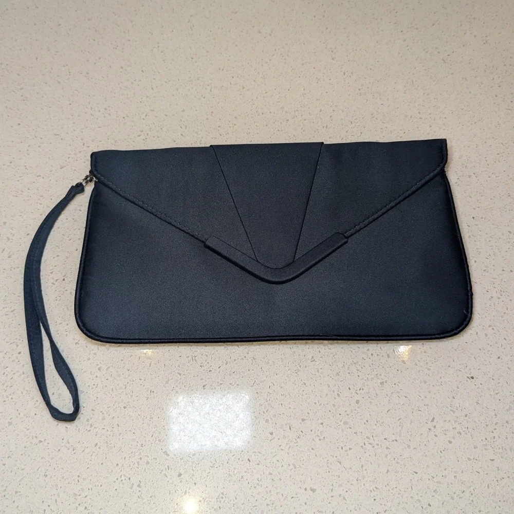 La Regale Envelope Clutch Navy Satin Convertible Crossbody Wristlet Small Chic